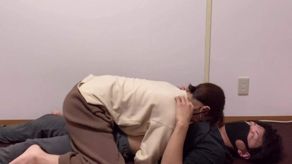 Youtube初撮影後にドМイケメン男を乳首責めフェラと中出し騎乗位で襲っちゃいました。japanese amateur youtuber cowgirl sex - えむゆみカップル