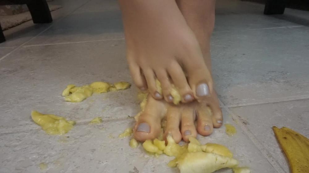 Ashley Teal Mashing Banana Foot Job Manyvids