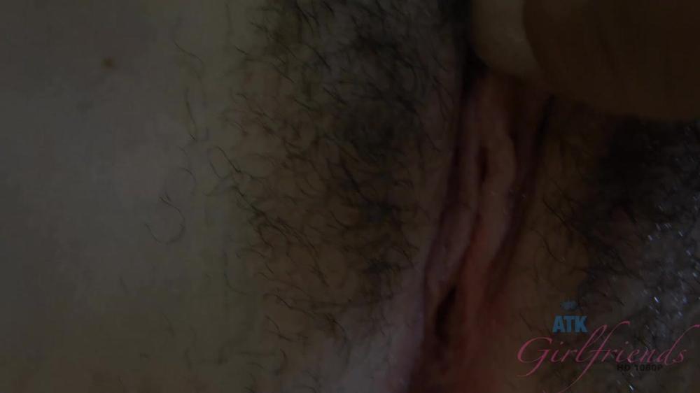 [Atkgirlfriends.Com] Emma Evins Episode 280 Scene #1  01.01.15