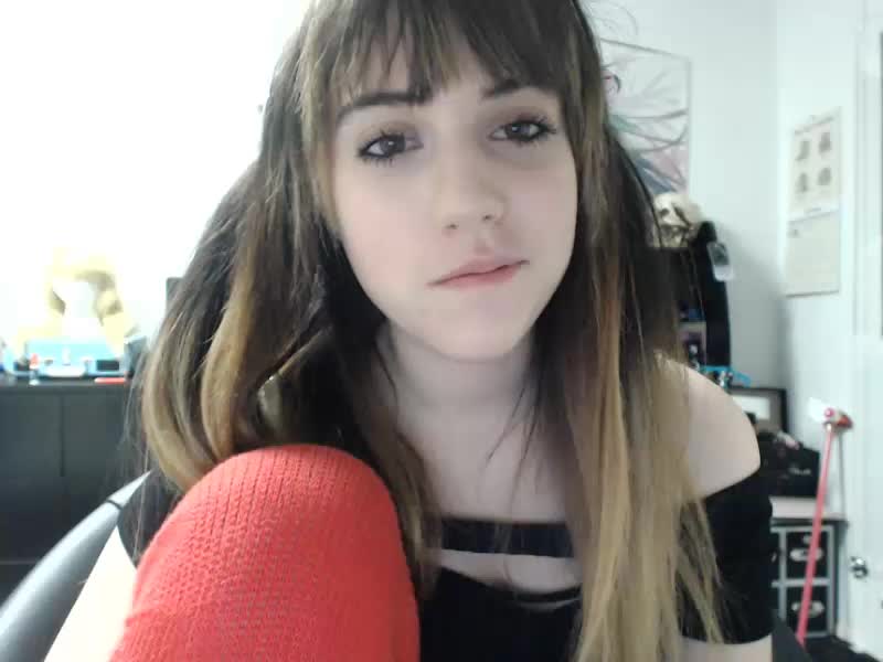 Lana_Rain_(2015-01-12_21-10-56)