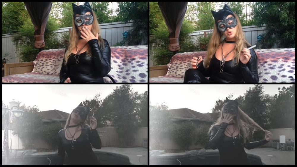 Eve Batelle Cat Vs Bat   Smoking Bat