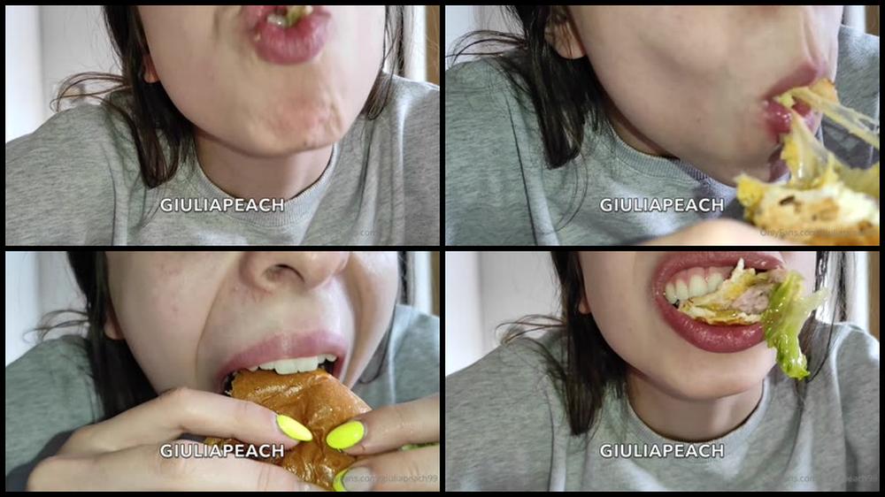 Giuliapeachxx 30 04 2021 2096500406 Giulia Peach Eats An Hamburger Today I Want To Share My Lunch With You A V