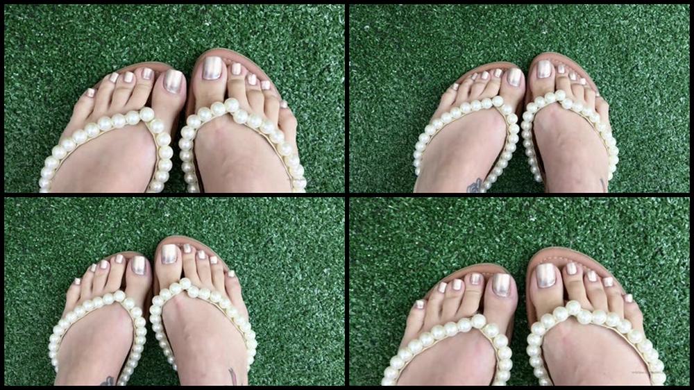 Queen Rainha 06 04 2020 217129141 Come Kiss My Feet Come