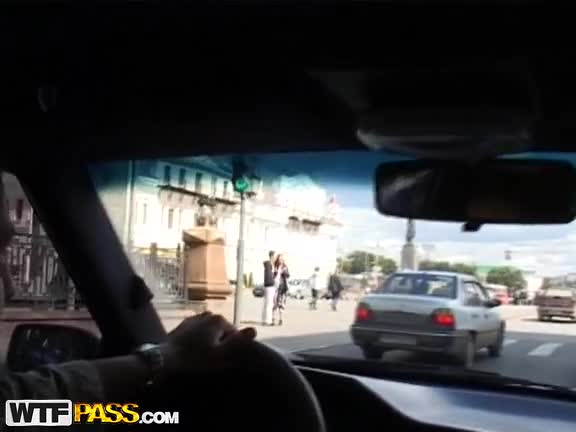 226_Amateur Sucking Dick In The Taxi_4621_Sd