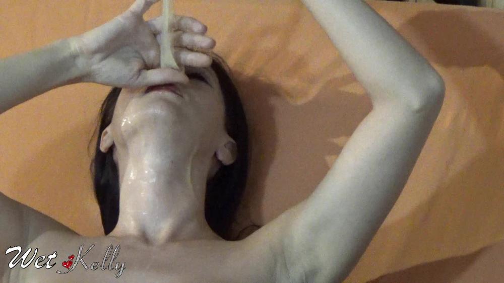 Wet Kelly 5 Condoms Filled With Cum