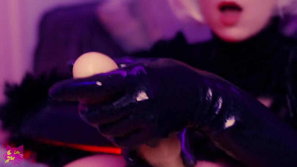 01 - 2B Latex Gloves Fantasy Handjob