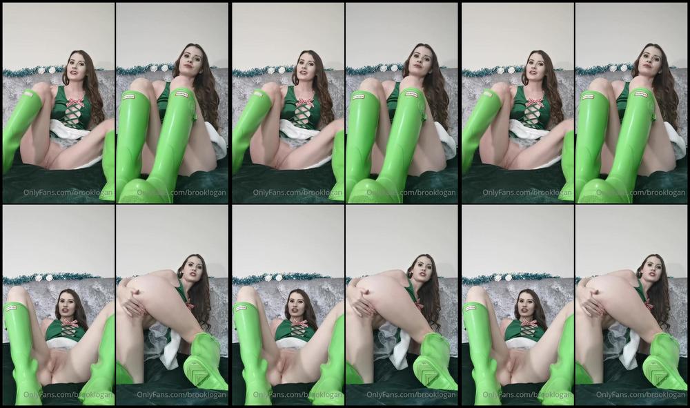 Brooklogan 14 12 2020 1436808635 Cheeky Elf In Green Hunter Wellies Gets U Wanking Hehe