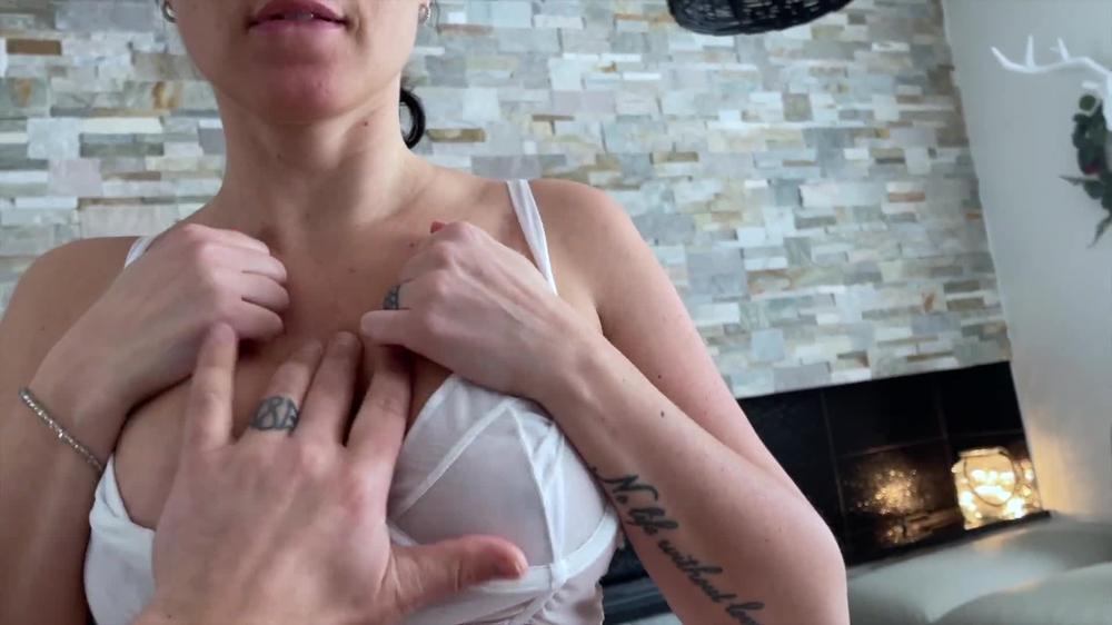 The friend of my boyfriend fucks me and he films at the same time
