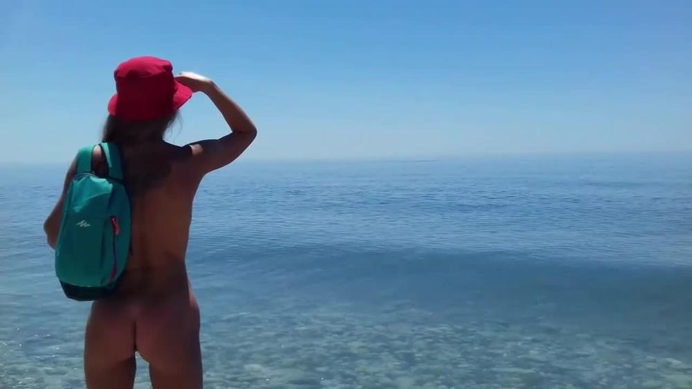 Tourist sex adventure by Sasha Bikeyeva: Masturbation, Pissing, Blowjob