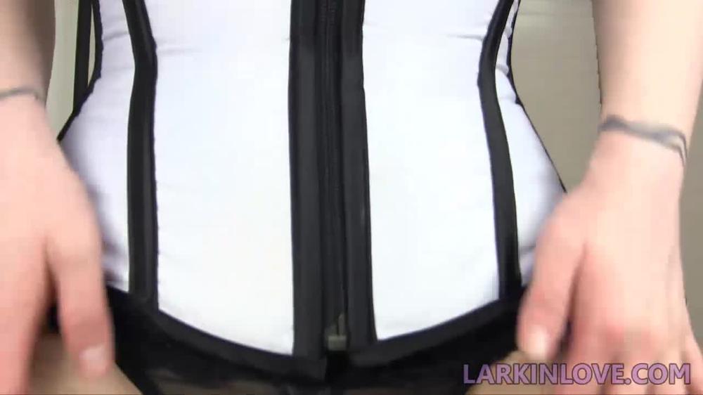 Larkin Love Larkinlove.Com Seducing Mom With Erotic Stories 20.02.2014