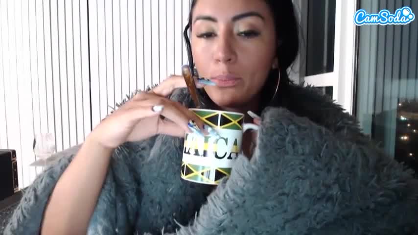 Selenaadams4U 2020-07-16 05_12