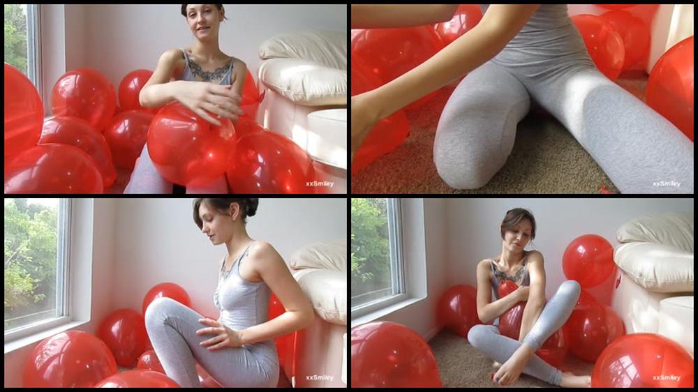 Xxsmiley Balloon Wrestling