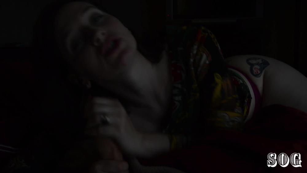 Bettie Bondage - Girlfriends Mom Blows You In Bed (Sog) - 1080P