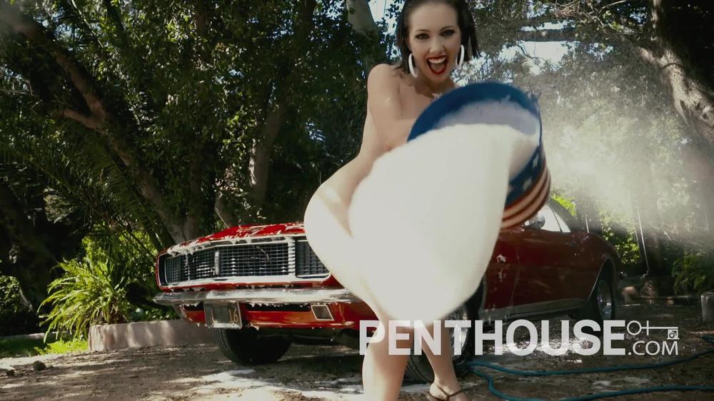 [Penthouse.Com] Mary Moody - Independence Day 2017 07.04.2017