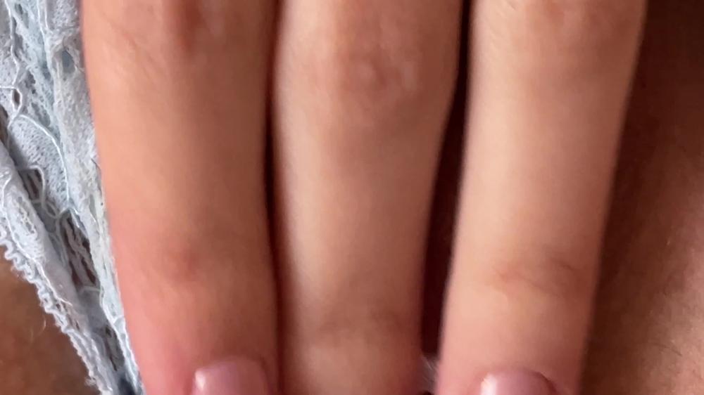 Close up wet juicy pussy spreading, teen bitch ready to fuck