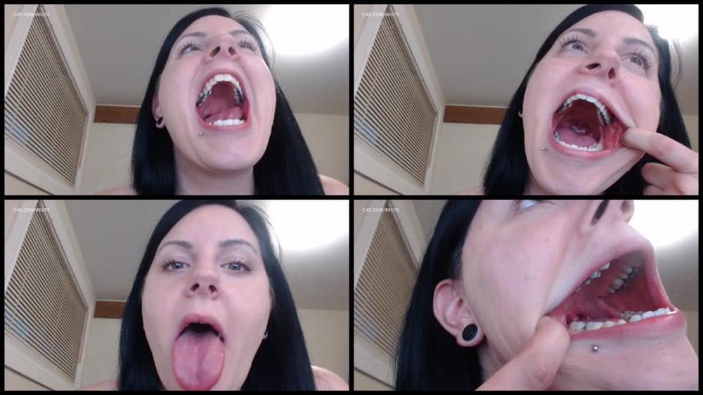 Booty4U Inspecting My Teeth