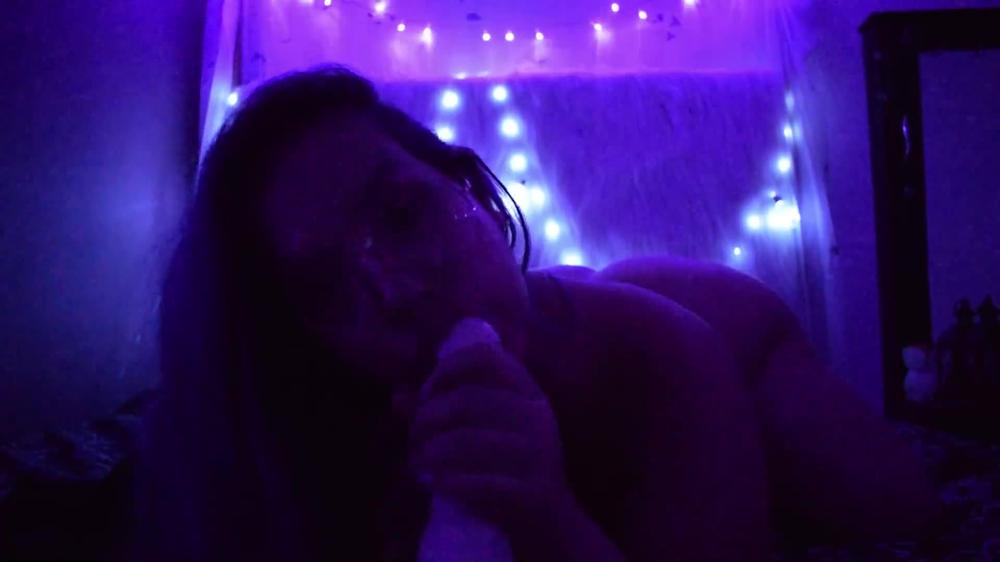 Blowjob in the dark