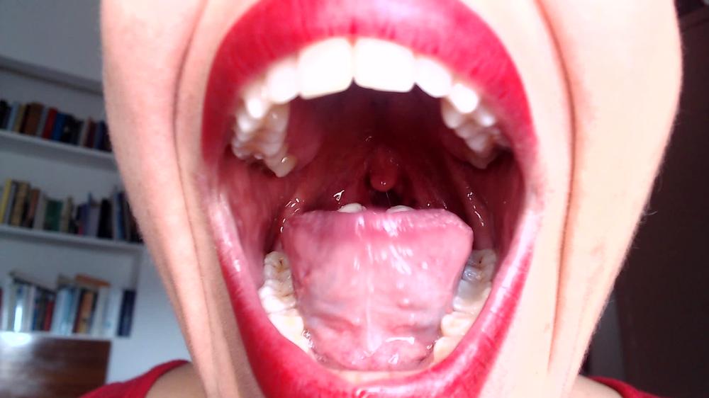 Emprexkala Swallowing Gummibears With My Big Mouth