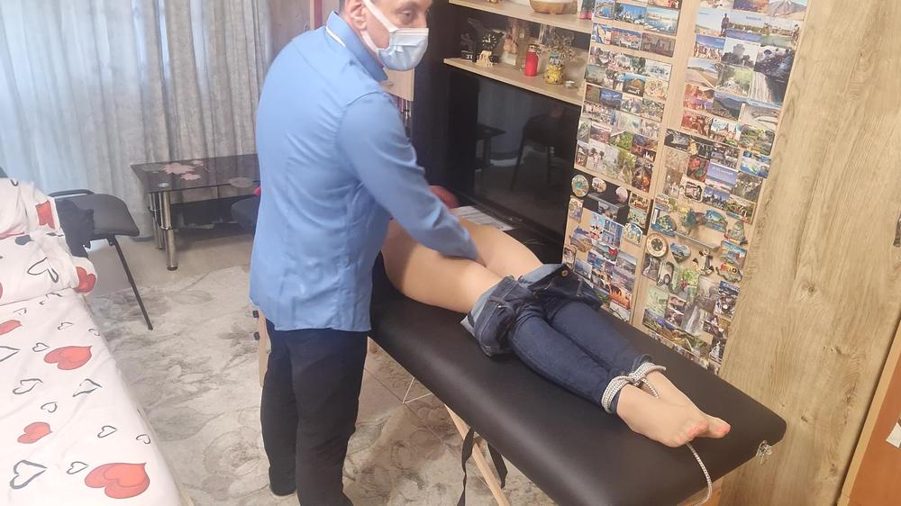 Kinkynaughtycpl_4K_Roleplaybondage_Tickling