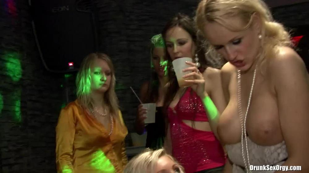 Drunksexorgy.Com Crazier By The Dozen Part 5 29.08.2011 Kate Gold