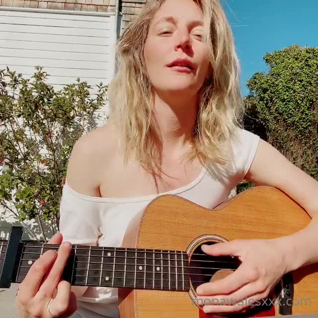 Monawalesxxx 2020 235995318 Good Morning Here Little Bad Singing And Guitar