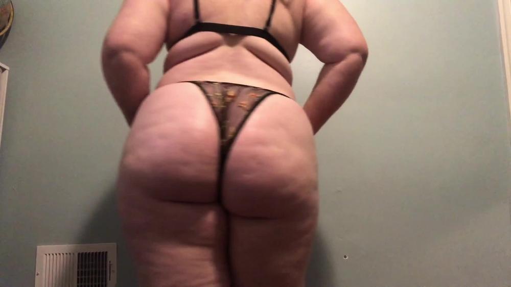 Vividlyviolet Showing Off My Chubby Body In Lingerie Manyvids