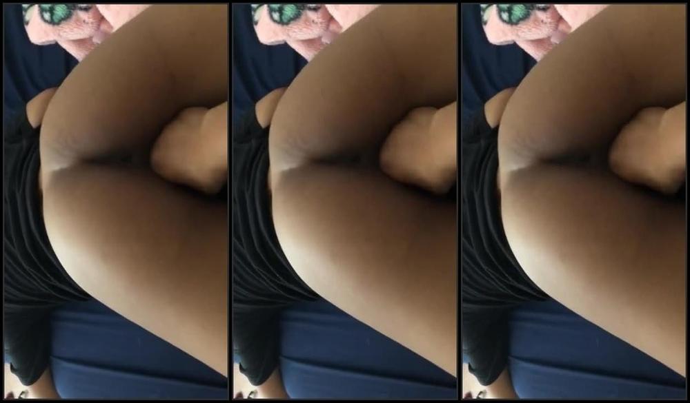 Sexy Lesbian Milf Cums Twice