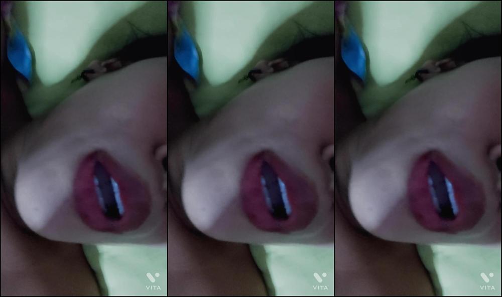I record video fucking my pussy to send it to my stepfather, I want him to fuck me