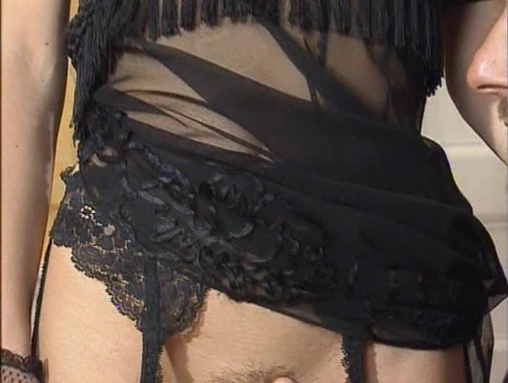 Le Parfum De Mathilde (1994)_S3
