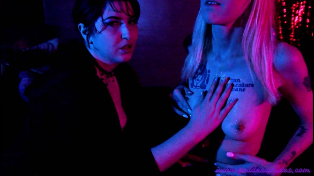 Mistress Salem Surrender To Lesbian Goddess Worship