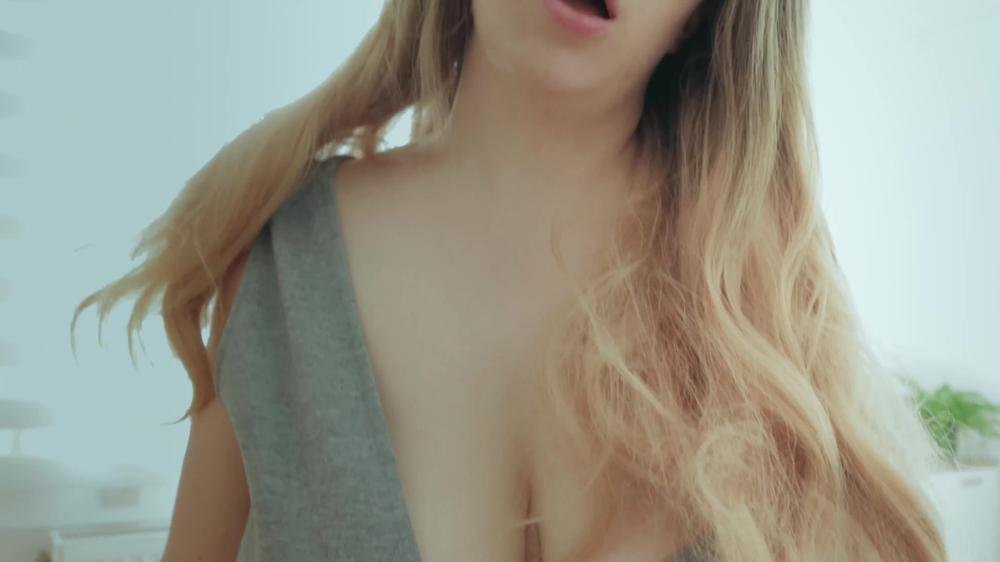She loves such an orgasm! Sex while sitting with a busty wife in the morning in 4k part 1