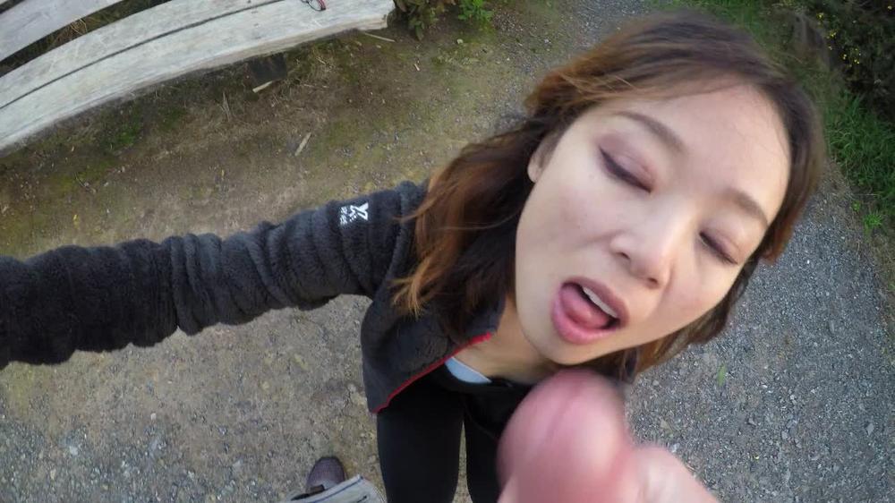 Cumonanna - Public Blowjob And Cum Walk In The Park