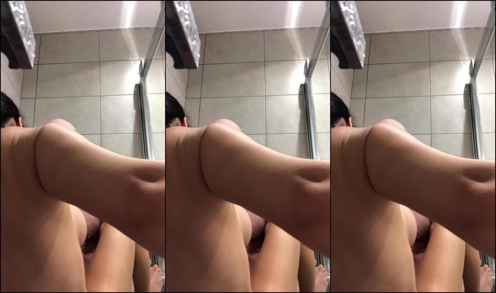 Getting horny and wild in the cold shower.DO NOT stop from fucking me!