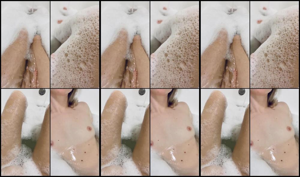 Watermelon Jules 25 11 2019 92686372 Clip 4 19 Enjoy With Me Join Me In That Foamy Tub Let X27 S Play With Those Bubbles I Will