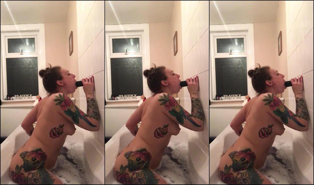Ava Austen 2017 626148 Putting Show Lush Bath With Nice Big Toy
