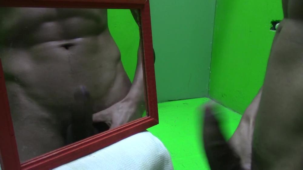 My Mirror With Thick Semen - Mi Espejo Con Semen Espeso