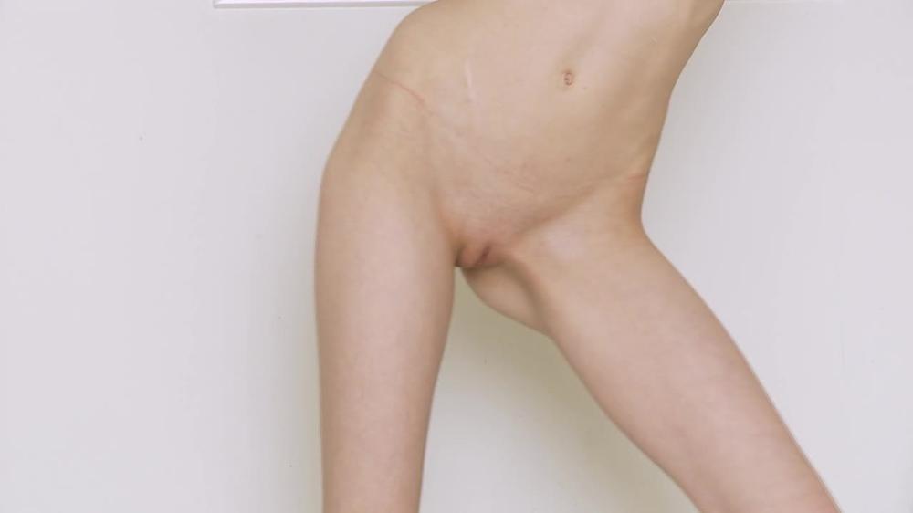 Gloria_Peeing_Witch_Hd