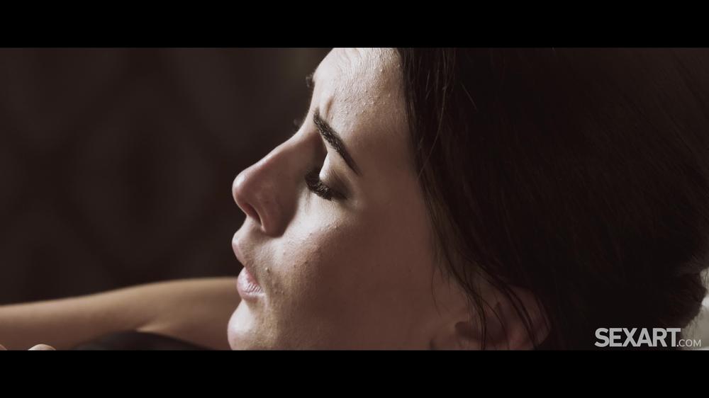 Sexart.22.12.25.Simon.Do.You.Miss.Me.Tonight.4K