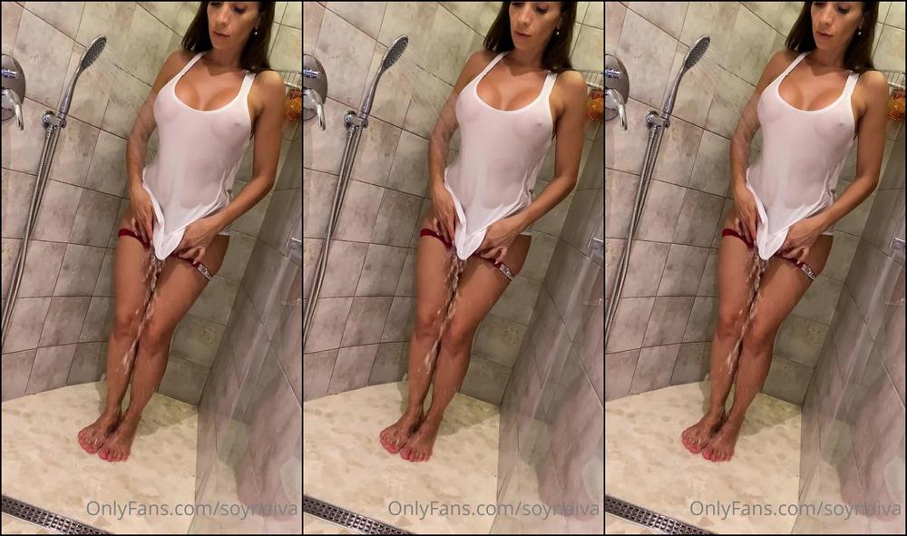 Soyneiva 2020 863126235 Miss Wet Shirt Look How Clothes Stick Wet Bod