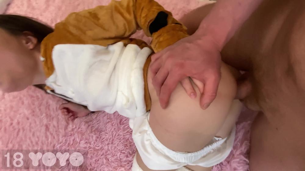 Stepfather Fucks Me Hard And Fills Me With Cum - 2160P