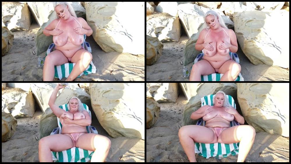 Cameron Skye Big Clit Play Amp Squirt On The Beach