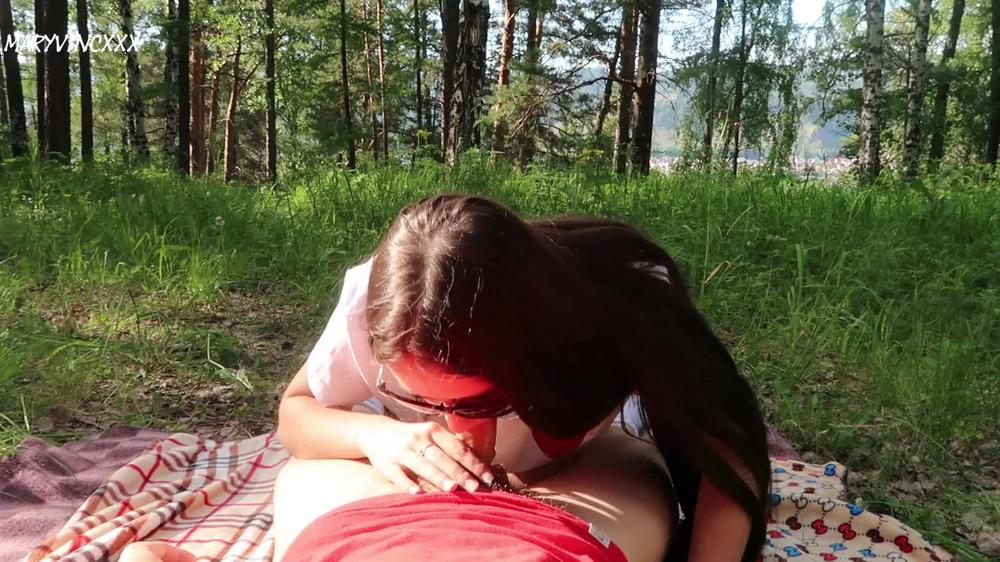 Public Blowjob & Hot Sex with cute Girl in the Park - MaryVincXXX