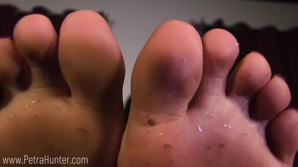 Stinky Feet Get Your Dick Hard_Mistress Petra Hunter_1080P