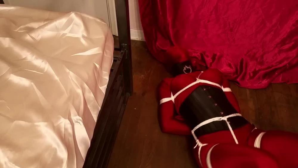 Sarahbrookesexyred