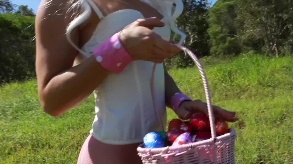 SecretCrush - Kinky Bunny Public Teasing & Milk Enema Anal Fucking