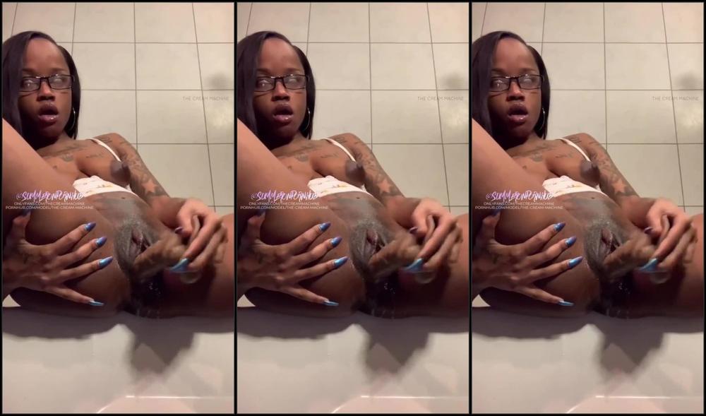 The Cream Machine Shoving Bbc In My Pussy Until It Leaks