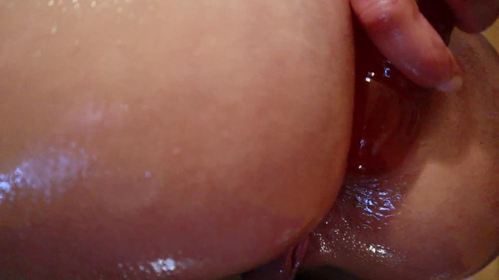 Pulsating anal gapes. Butt plug. Close up ass play. Big ass all oiled. Tight hole