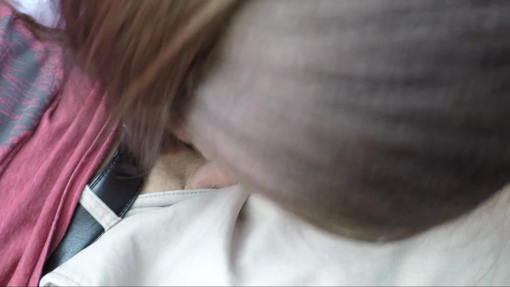 When you decide to fuck outdoors and get caught like 10 times #Parrotgirl