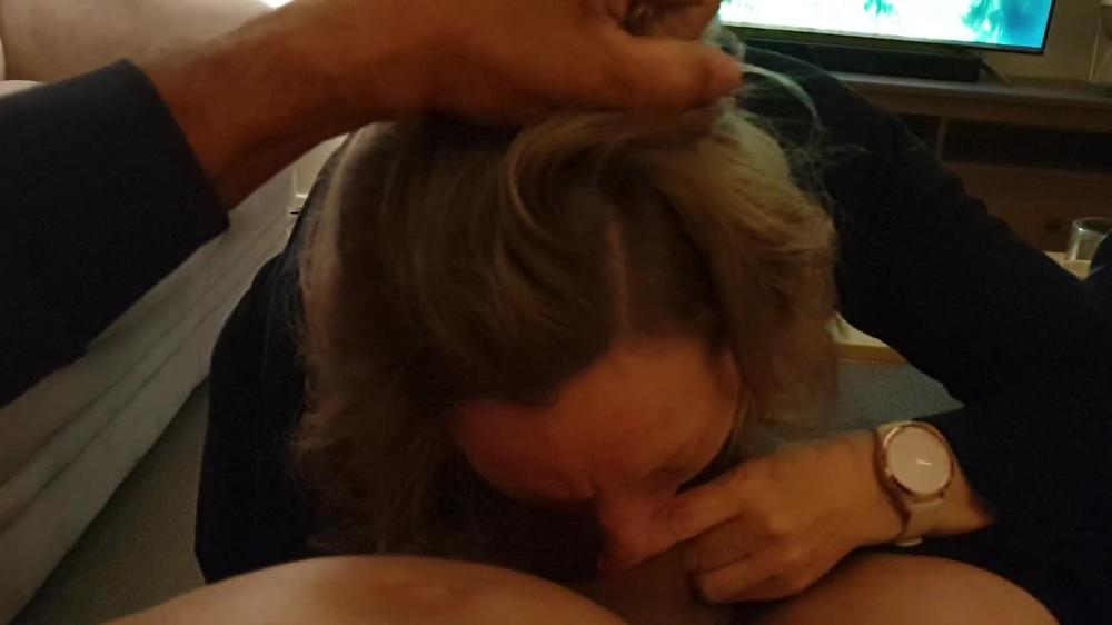 I had to grab my phone & capture her awesome BJ as she captured my hot cum in her mouth - MIN MOO