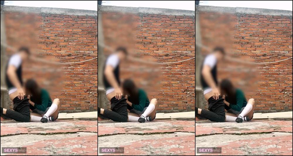FUCKING Behind the Classrooms! She Swallows All the COCK! Real Public Sex!! Mexican College Girl!